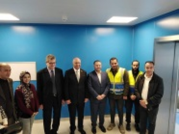 BU president inspects the medical center of eye surgery, the development works, the operation rooms and the economic rooms in the University hospitals