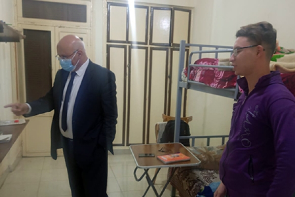 Benha University President inspects University Hostels at Kafr Saad